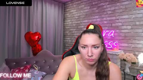 hi im Molly heregreat boobs big heart  warm pussy  online show from 02/19/25, 03:28