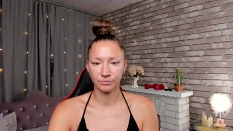 hi im Molly heregreat boobs big heart  warm pussy  online show from 07/05/26, 12:28