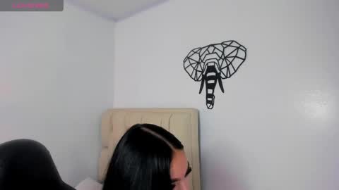 MOLLY online show from 05/12/26, 07:00