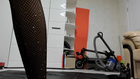 AngelMomm online show from 02/08/25, 09:03