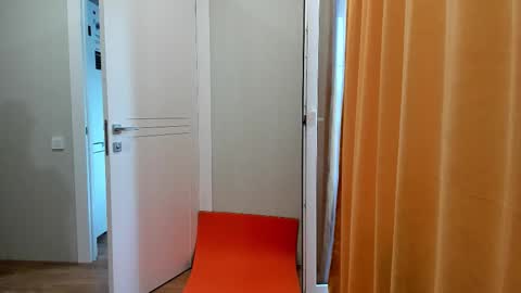 AngelMomm online show from 09/18/25, 12:18