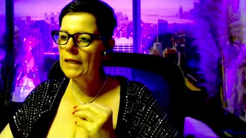 Snapshot of mollysun chatting on 06/23/26, 06:06 MollySun Nina Randmann online show from 06/23/26, 06:06