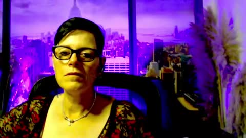 Snapshot of mollysun chatting on 07/22/26, 04:32 MollySun Nina Randmann online show from 07/22/26, 04:32