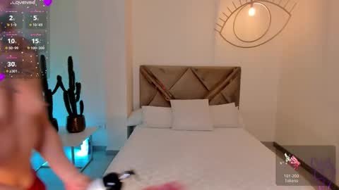 Molly Sunders online show from 11/11/25, 04:34