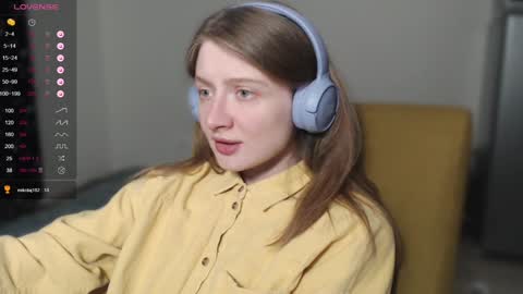 mollytucker online show from 12/08/24, 01:58