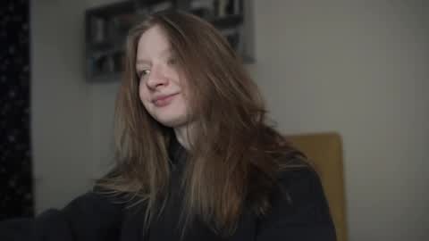 mollytucker online show from 01/19/25, 12:06