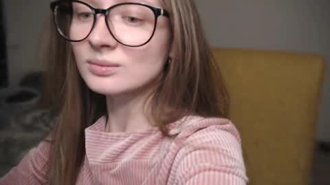 mollytucker online show from 02/09/25, 01:35