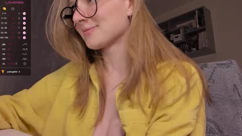 mollytucker online show from 09/24/25, 05:49