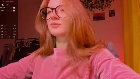 Snapshot of mollytucker chatting on 12/02/25, 03:51 mollytucker online show from 12/02/25, 03:51