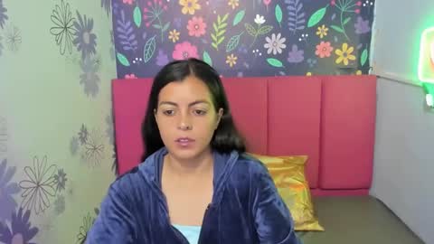 moly_cutte online show from 12/09/24, 01:13