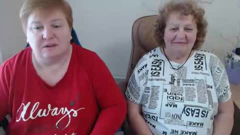 Snapshot of mommy99x chatting on 03/31/26, 07:42 Mommy99X online show from 03/31/26, 07:42