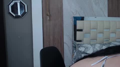 Snapshot of mommy_dulce chatting on 02/11/26, 01:32 ANDREA online show from 02/11/26, 01:32