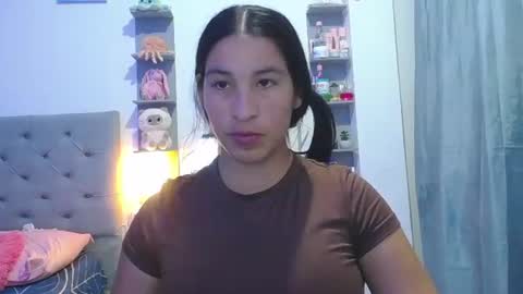 Snapshot of mommy_dulce chatting on 07/26/26, 02:20 ANDREA online show from 07/26/26, 02:20