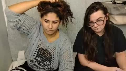 Mommy bubbles online show from 02/26/25, 02:57