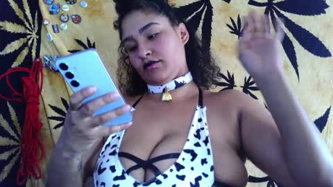 Mommy bubbles online show from 03/31/26, 02:17