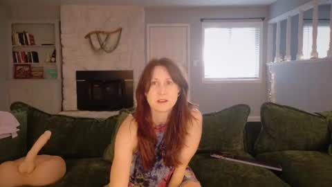 Snapshot of mommygoddessl chatting on 06/27/26, 11:54 Goddess L online show from 06/27/26, 11:54