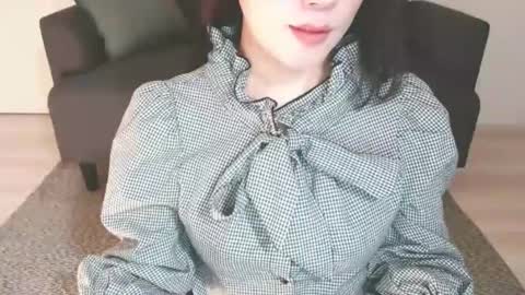 Momo online show from 12/15/24, 07:35