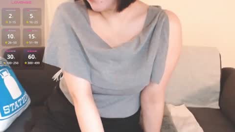 Momo online show from 09/13/25, 01:38