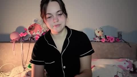 Momo online show from 03/01/26, 03:58