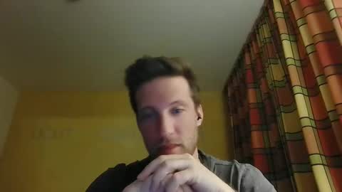 moms_little_monster online show from 12/04/24, 09:02