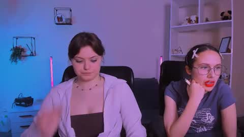 Mona  online show from 11/09/25, 08:07