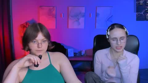 Mona  online show from 04/14/26, 07:53