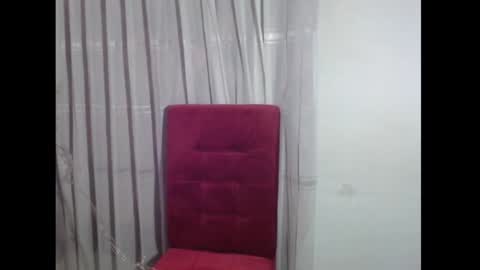 Snapshot of mona_dolly chatting on 11/16/25, 03:23 mona_dolly online show from 11/16/25, 03:23