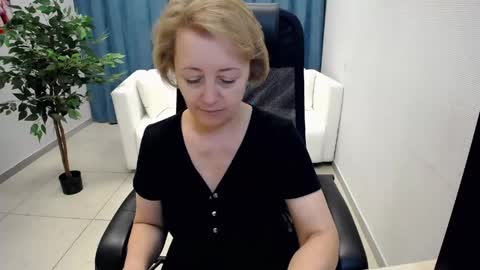 Mona online show from 06/07/26, 11:58