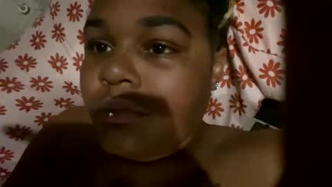 Snapshot of monaemonroe25 chatting on 06/08/26, 03:51 monaemonroe25 online show from 06/08/26, 03:51