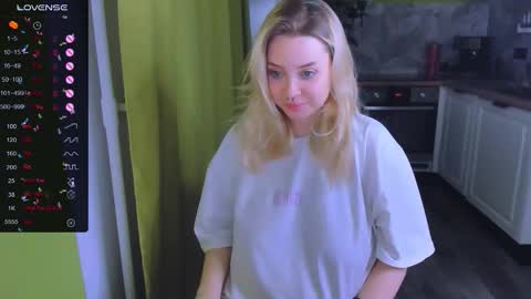   online show from 11/22/25, 08:08