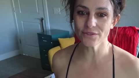 Mona online show from 03/17/26, 03:48