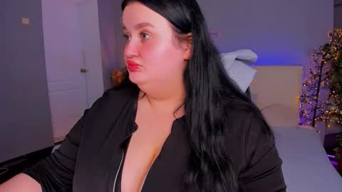 Monica online show from 02/13/26, 07:37