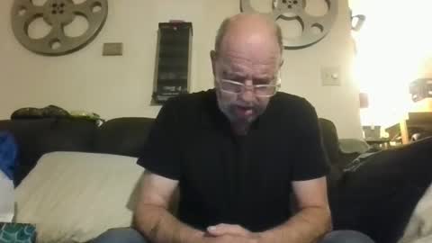 mondaymonday online show from 01/05/25, 07:17