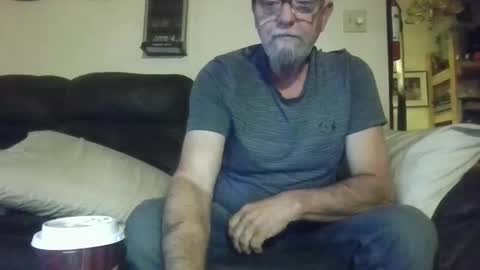 mondaymonday online show from 10/07/25, 10:56