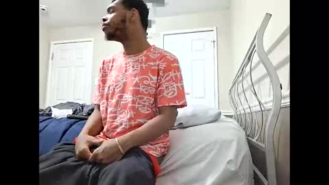 moneyboysaveg548 online show from 03/04/26, 11:22