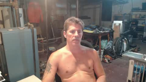 Snapshot of moneymfk chatting on 06/20/26, 12:03 moneymfk online show from 06/20/26, 12:03