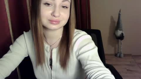 monica_211 online show from 02/09/25, 12:39