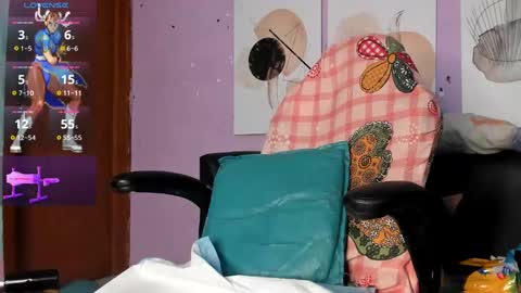 moni online show from 10/13/25, 01:16