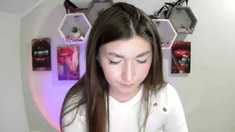 sweet girl and shine body online show from 09/16/25, 11:11