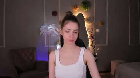 Snapshot of monica_venom chatting on 06/05/26, 02:23 Hi Im Monica online show from 06/05/26, 02:23
