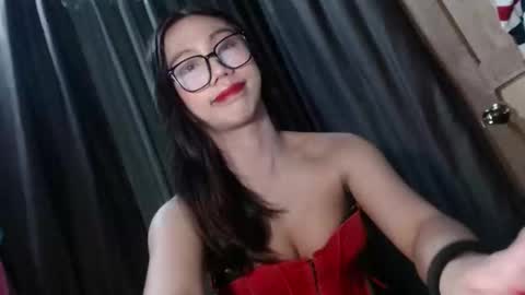Snapshot of monicabrava69 chatting on 12/15/25, 09:41 MonicaBravaa online show from 12/15/25, 09:41