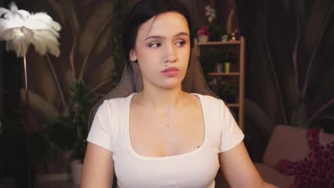 Snapshot of monicafarmer chatting on 05/15/26, 11:12 monica online show from 05/15/26, 11:12