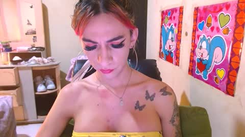 monicalimite123 online show from 03/04/26, 09:21