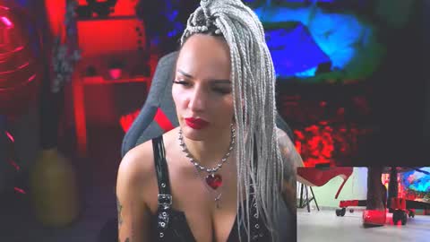 Monika online show from 02/15/25, 12:01