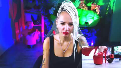 Monika online show from 09/16/25, 11:22