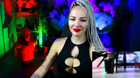 Monika online show from 01/11/26, 11:15