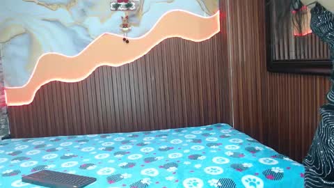 Snapshot of monicamoon303av chatting on 12/22/25, 12:35 monicamoon303av online show from 12/22/25, 12:35