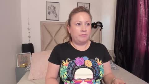 Mony online show from 11/08/25, 11:54