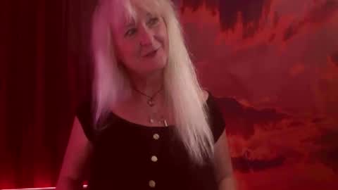 Monika    online show from 09/16/25, 01:50