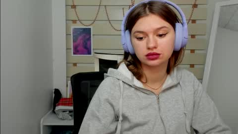 Monika online show from 02/25/25, 04:21